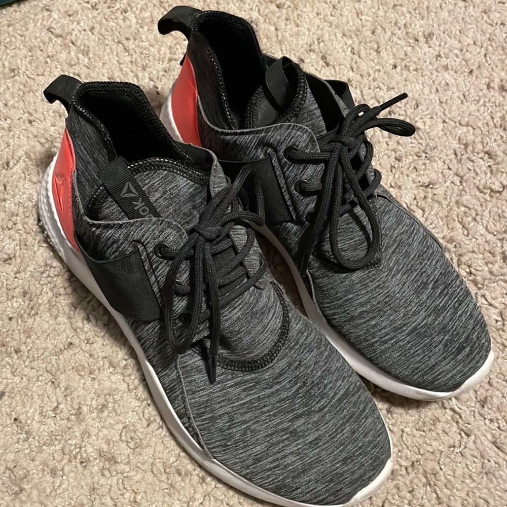 Womens Reebok cross trainers